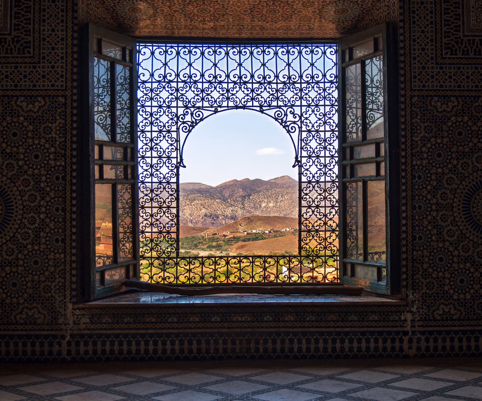 Telouet zellij window valley